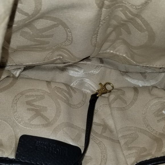 Michael Kors Black Leather Satchel with dust bag - Picture 3 of 16